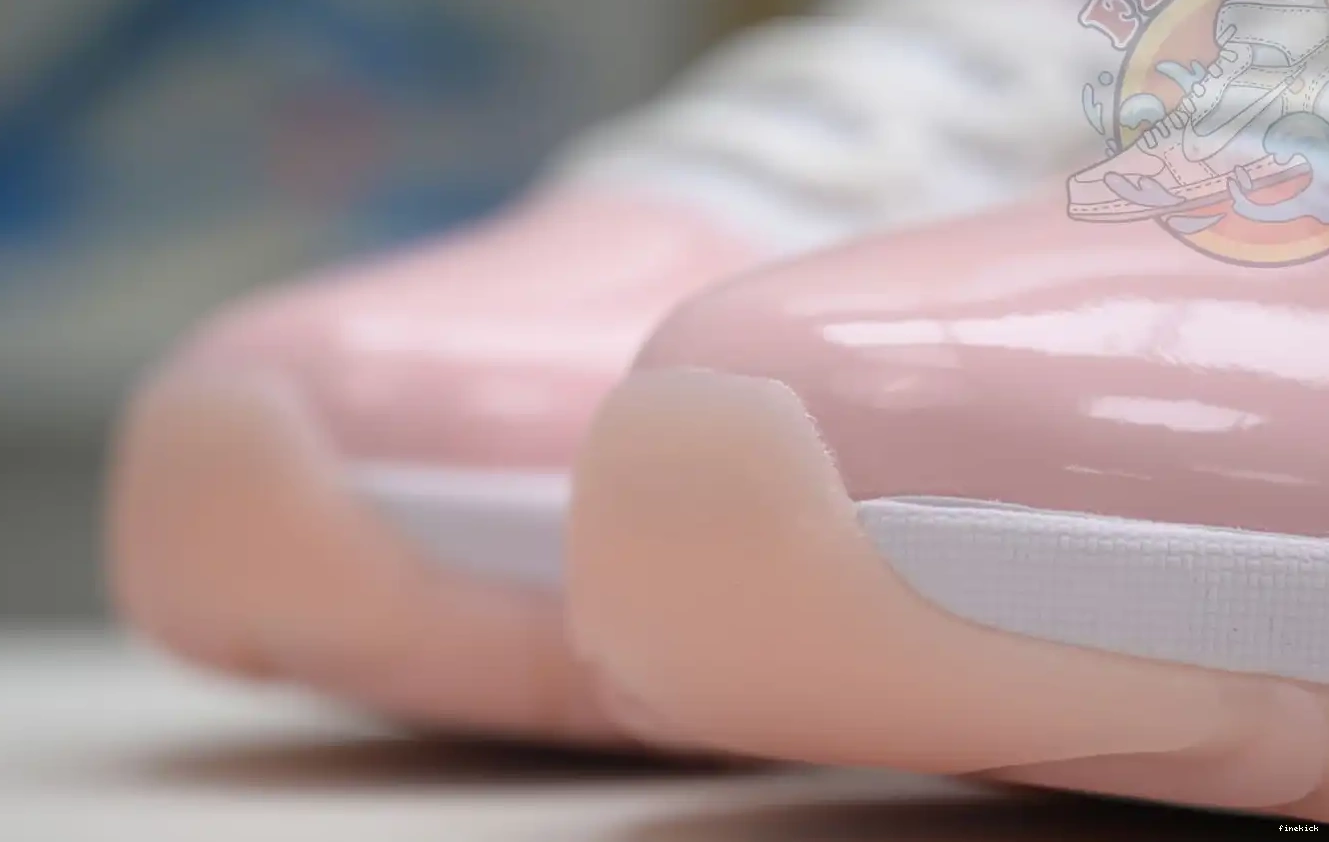 Jordan Air 11 WMNS Low Jordan 0616